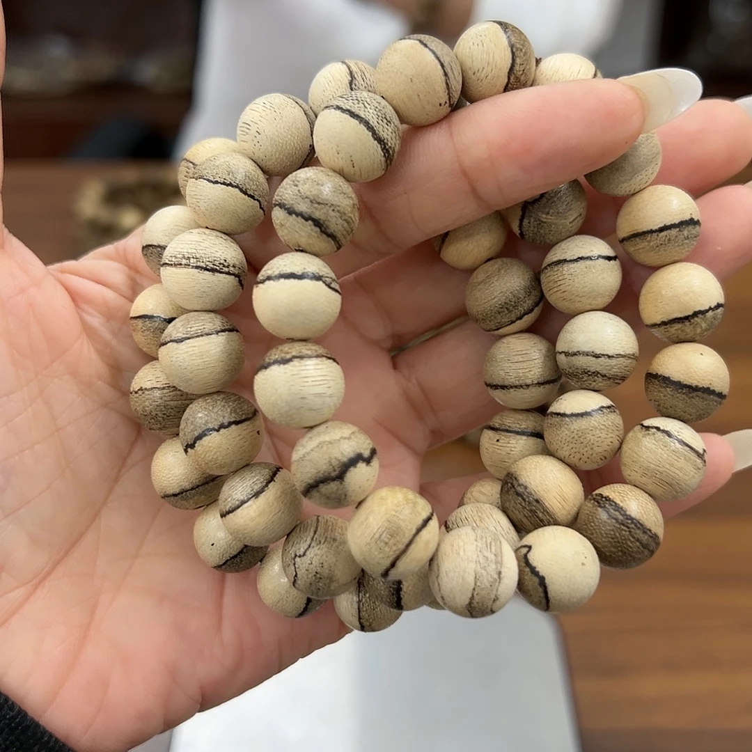 沉香沉香香囊沉香加里曼丹1.2圆玞珠多样性发一