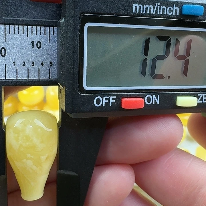 蜜蜡未镶嵌裸石13杂