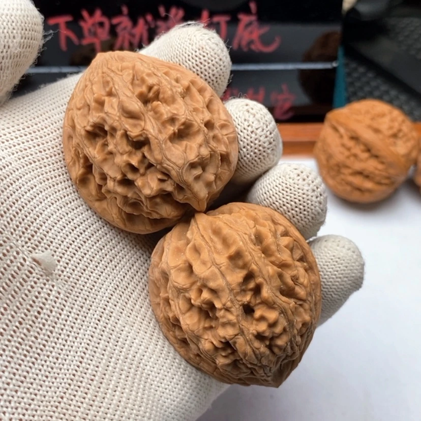 【闪购商品】文玩核桃把件129大沽石