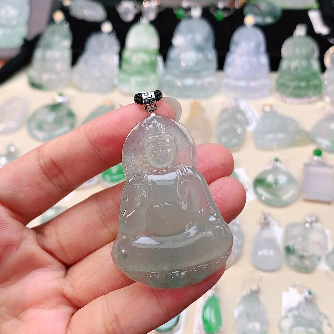 翡翠18K金镶嵌颈饰素衣观音