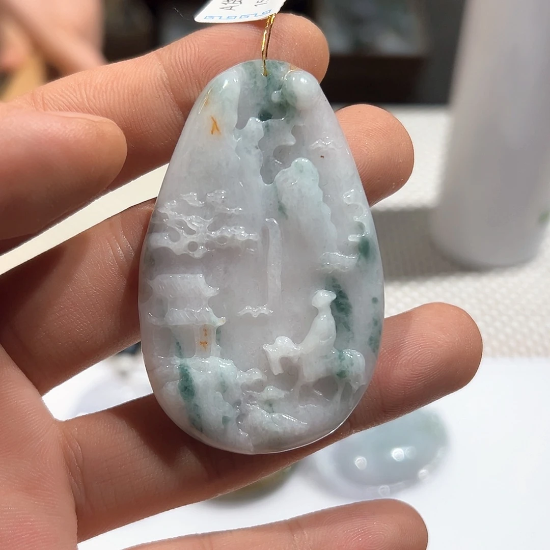翡翠未镶嵌颈饰挂件