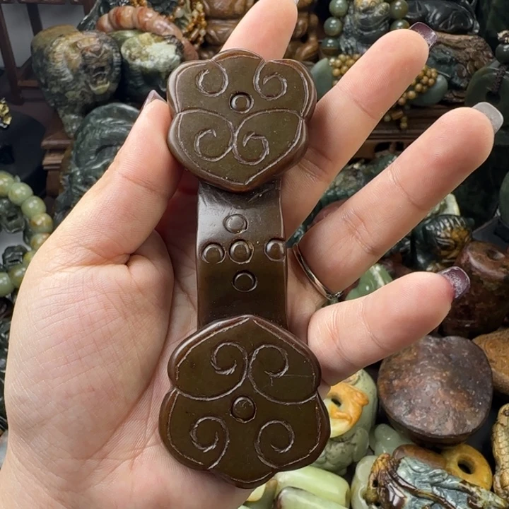 透闪石质玉未镶嵌珠宝奇石