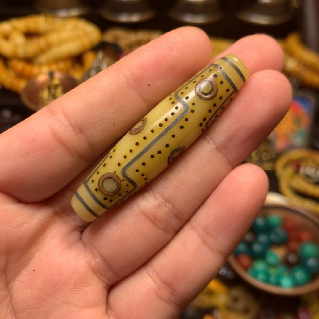 泥塑娘啦擦擦骰子