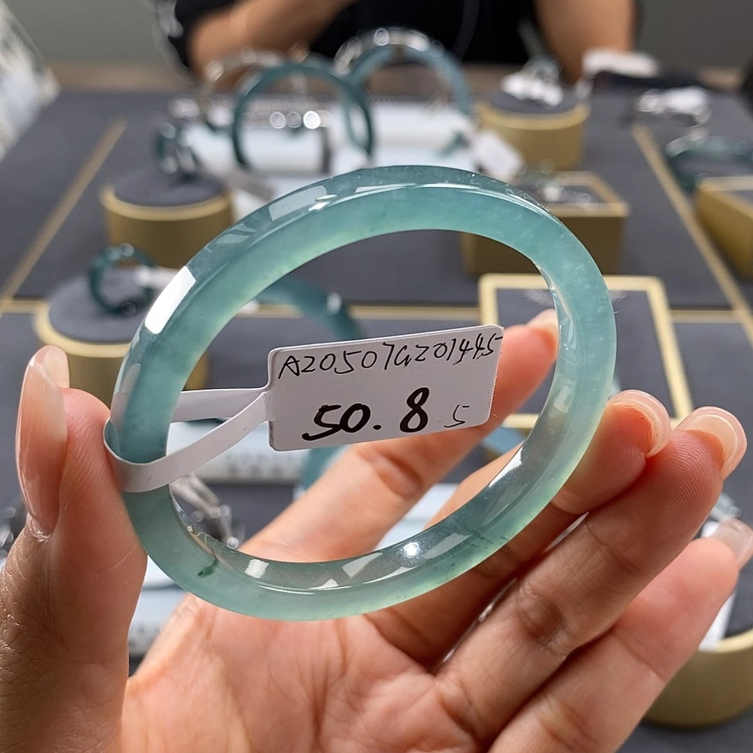 翡翠未镶嵌手镯50.85