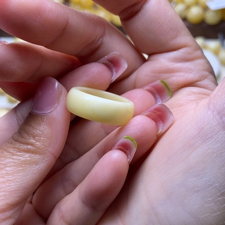 未镶嵌琥珀裸石星筠珠宝优选17