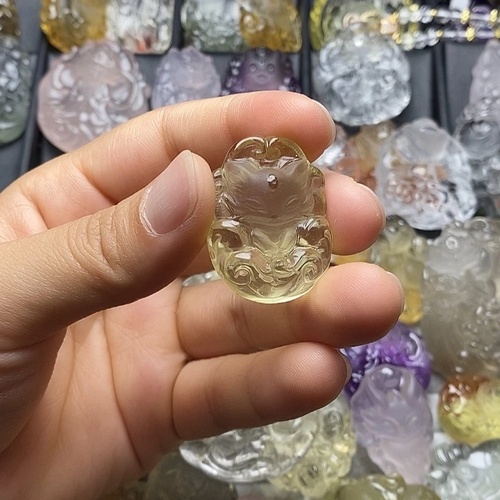 未镶嵌颈饰水晶水晶吊坠