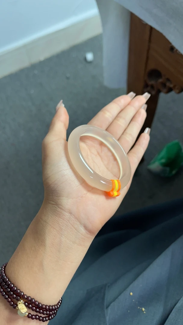 天然玛瑙玉髓手镯多样性发一