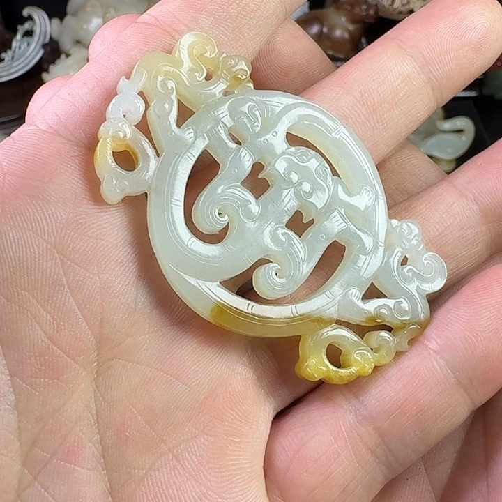 和田玉（糖玉）未镶嵌挂件