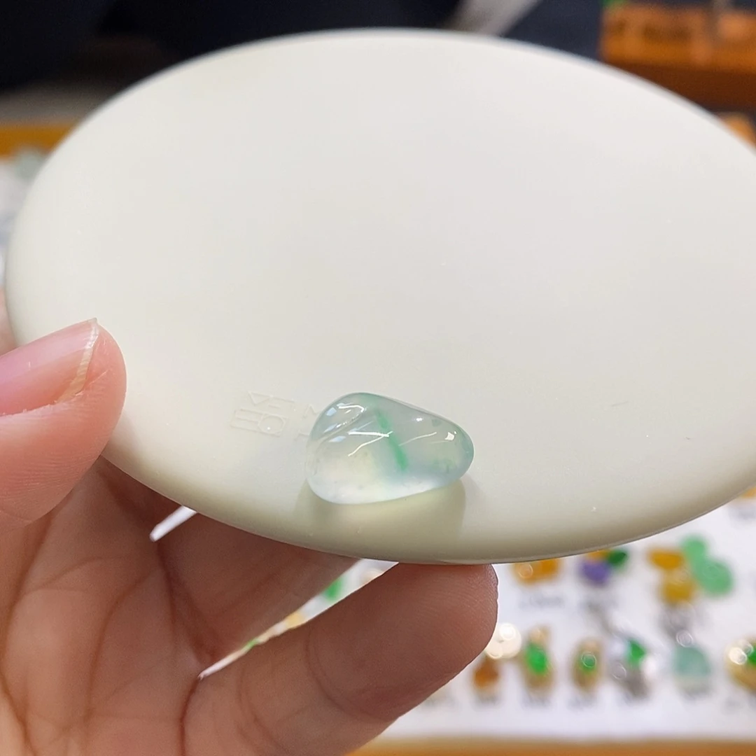未镶嵌挂件翡翠随行