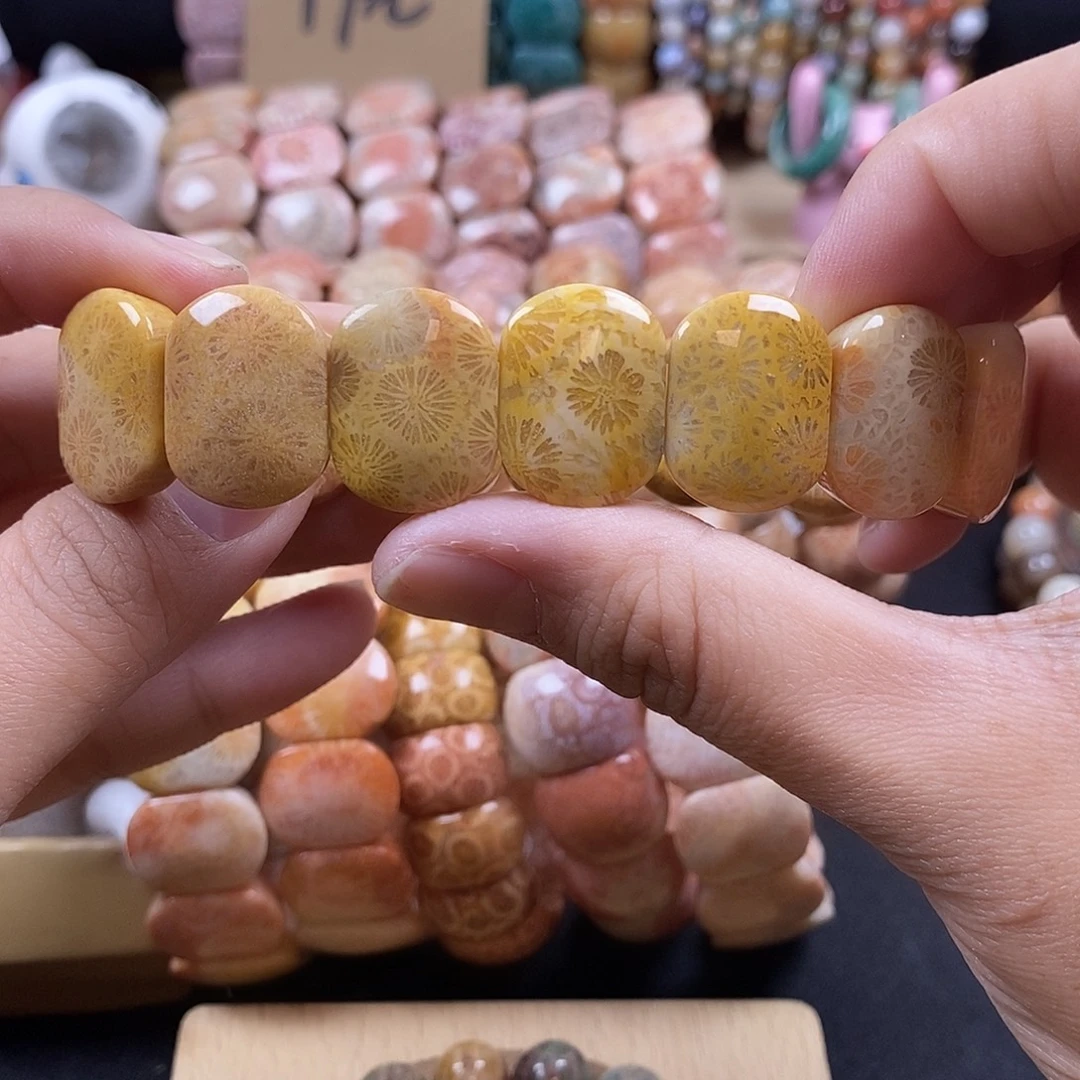 硅化珊瑚（珊瑚玉）未镶嵌手牌 上新 60