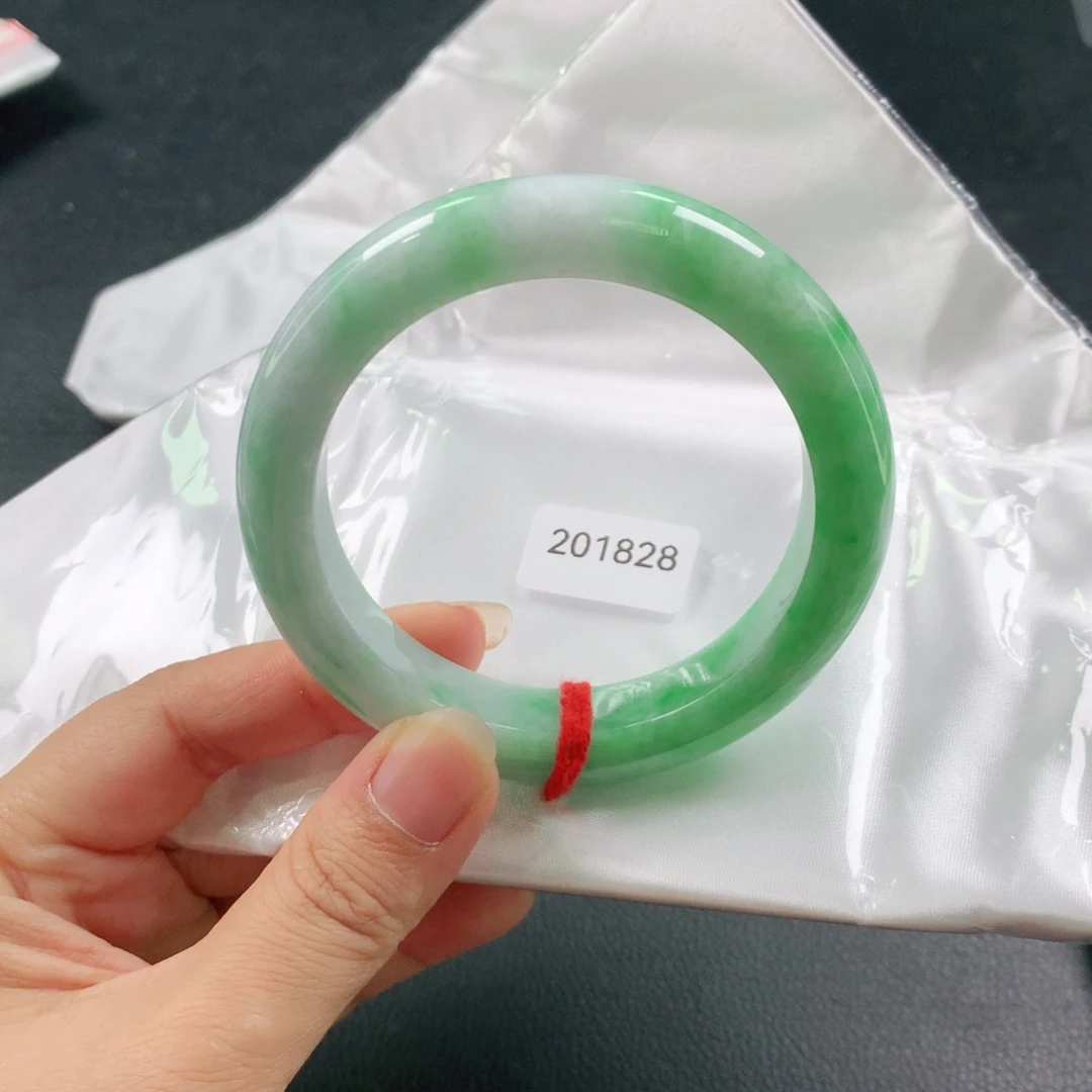 未镶嵌手镯翡翠03