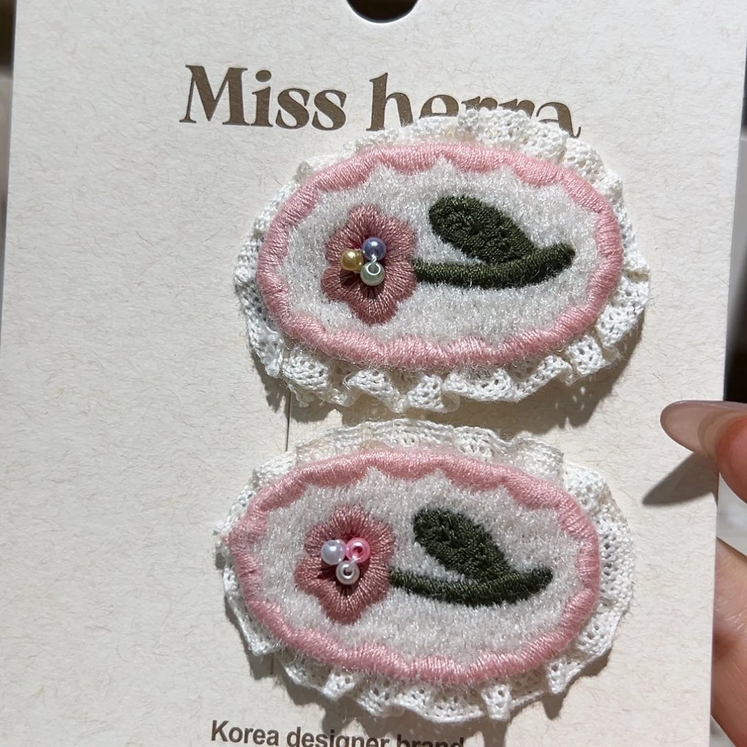 无非金属粉色花花花边掰掰