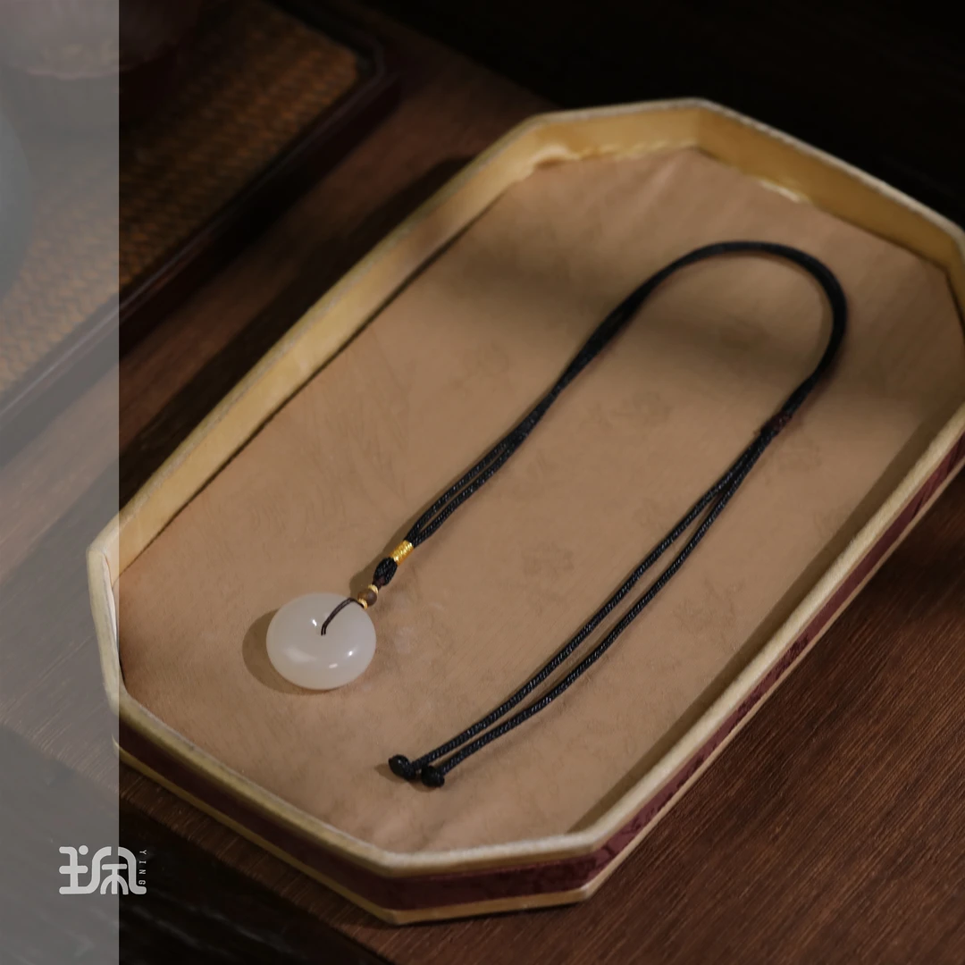 粉扣|和田玉*项链*18K金镶嵌JH/YJB25020970多样性发其一