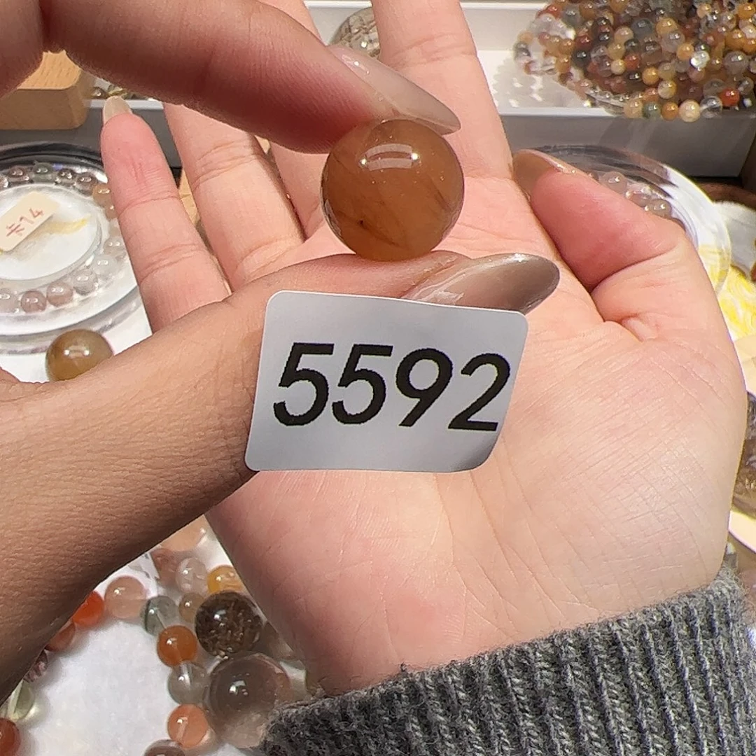 未镶嵌大型摆件（非配饰）水晶