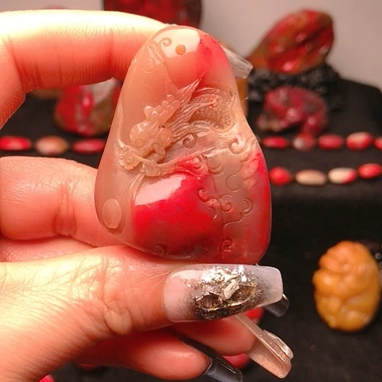 昌化鸡血石昌化鸡血石精品挂件