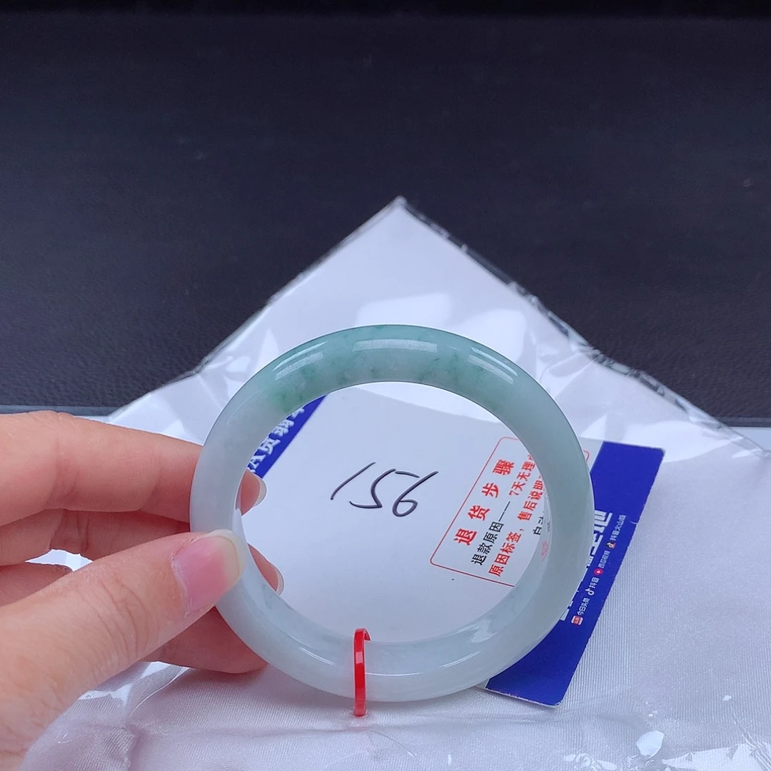 翡翠手镯未镶嵌手镯001253