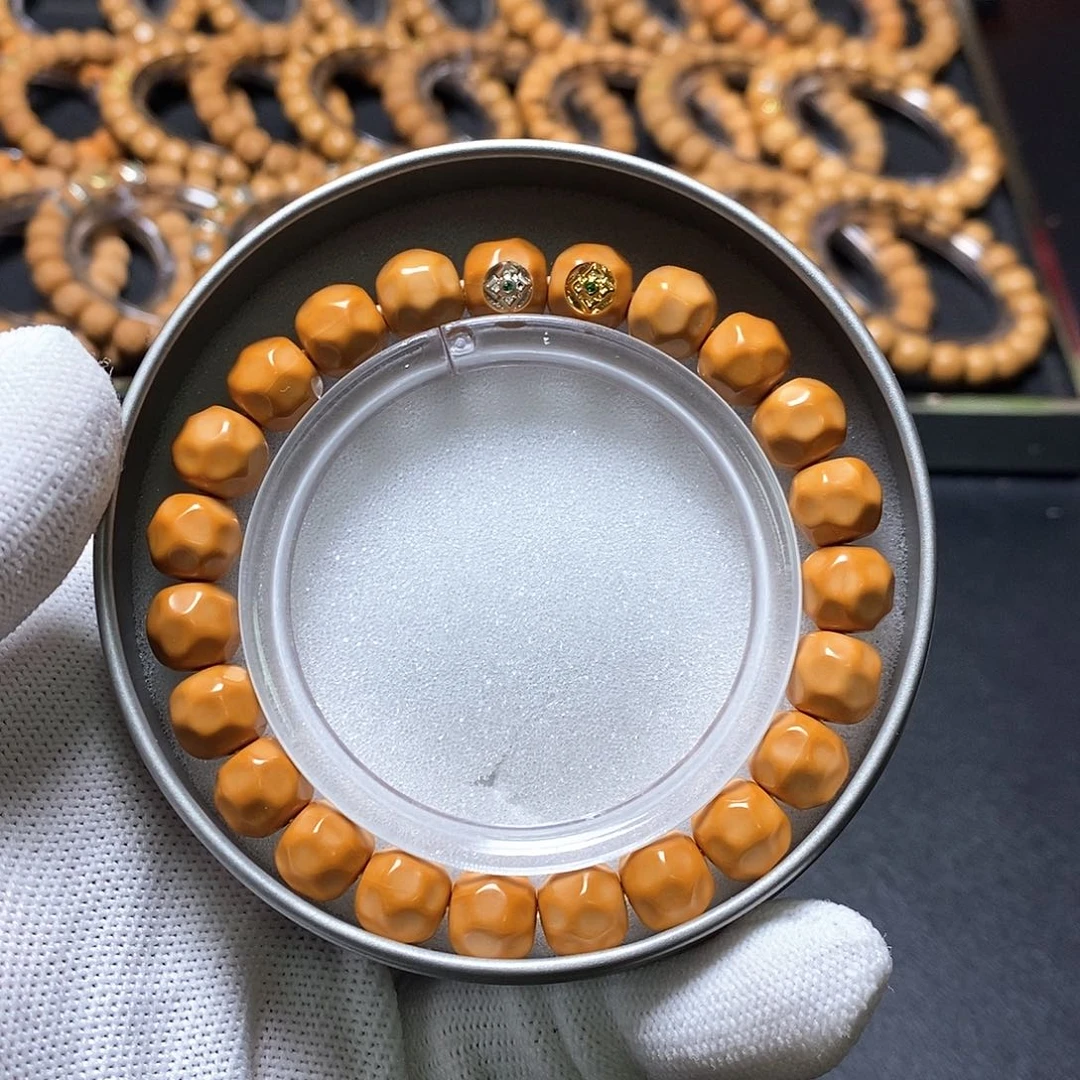 猴头核桃手串金银双标奶酪 10左右 全品 140号