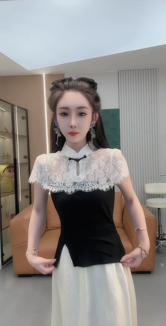2025夏季新款新中式国风气质蕾丝拼接盘扣上衣休闲T恤打底上衣女