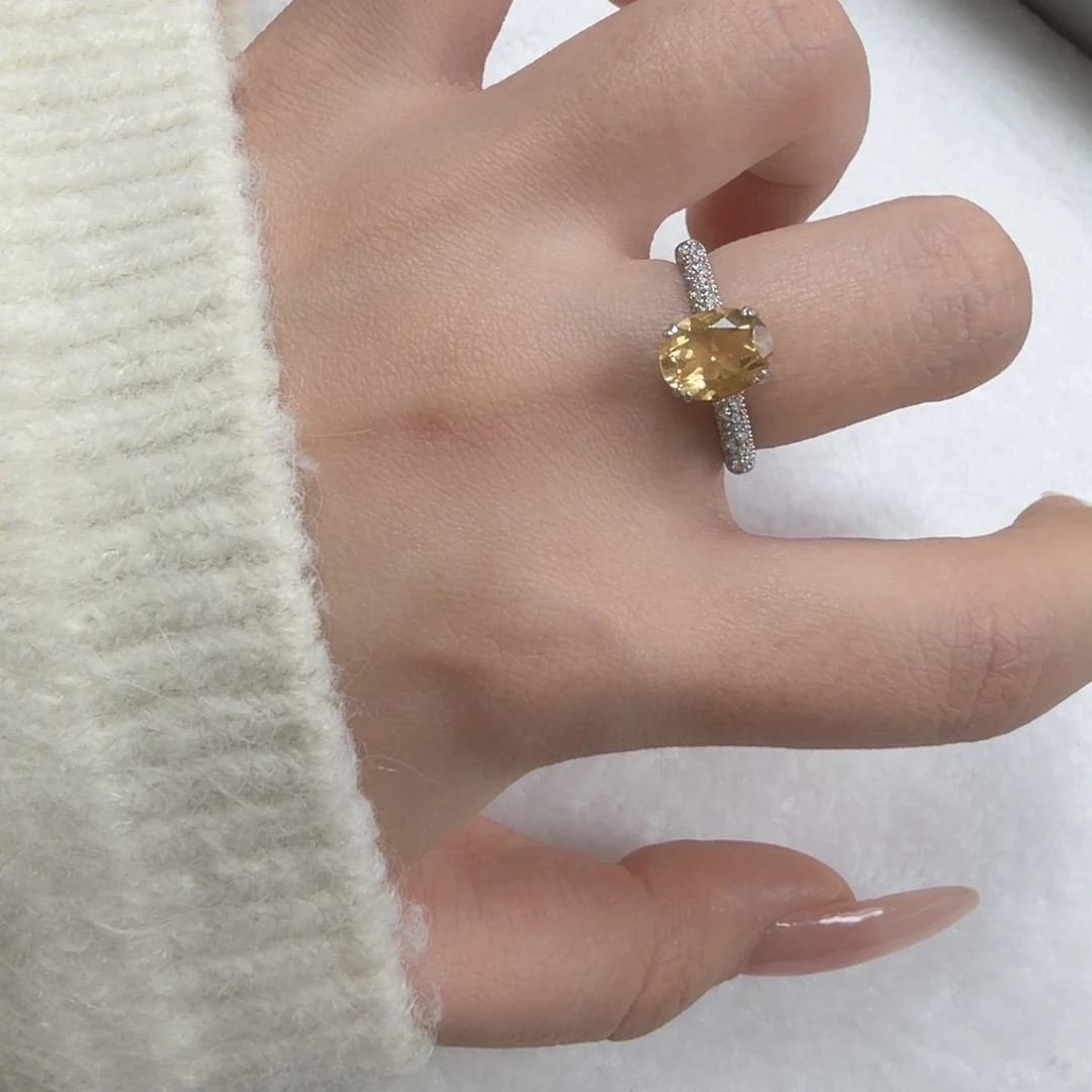 银S925镶嵌黄晶戒指精致设计款