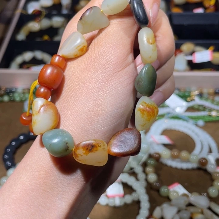 G***a和田玉未镶嵌手链