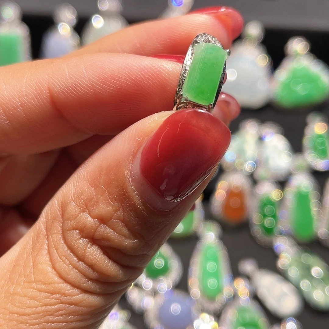 翡翠银S925镶嵌颈饰