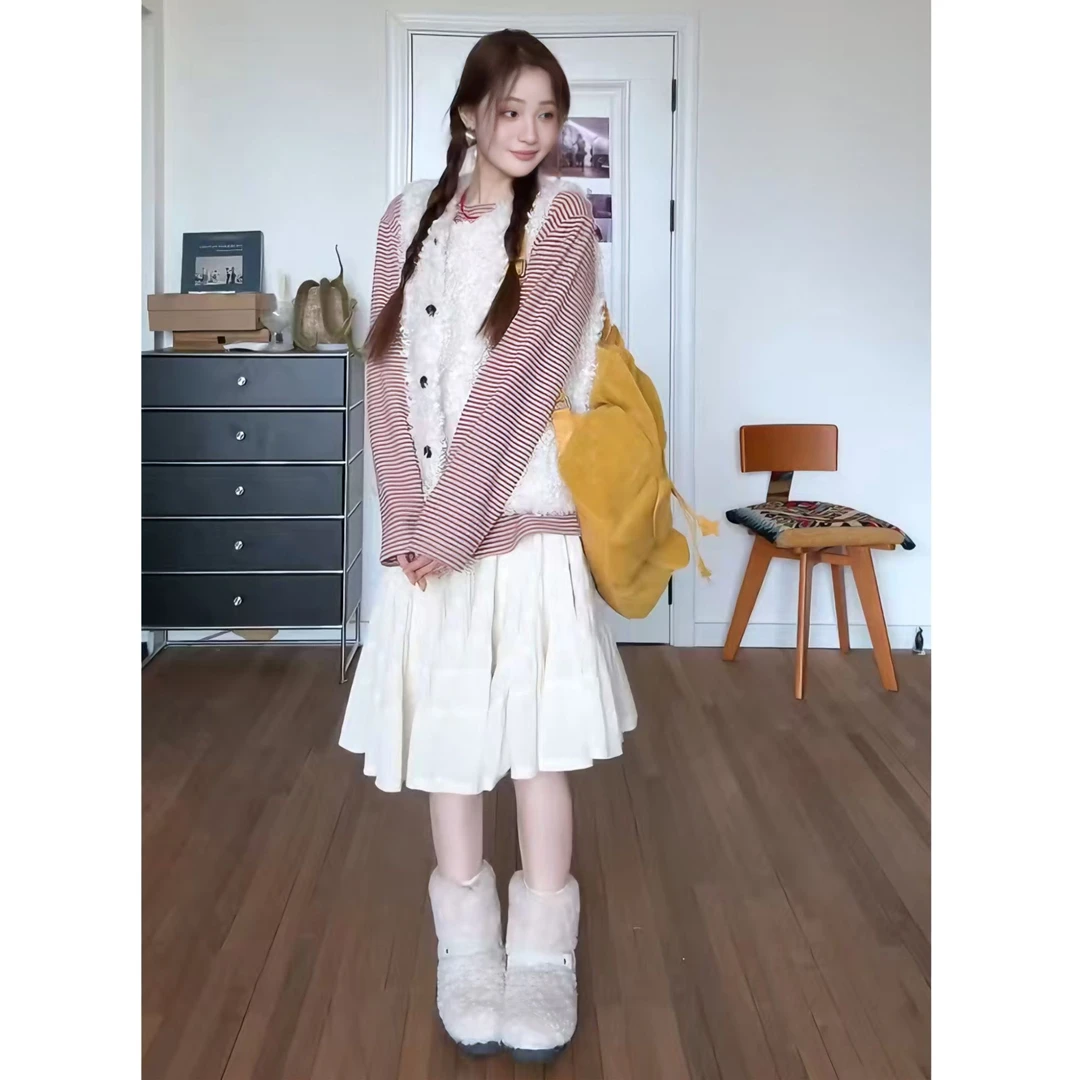 2025年冬季少女休闲风时尚套装法式修身马甲条纹上衣高腰半身裙潮
