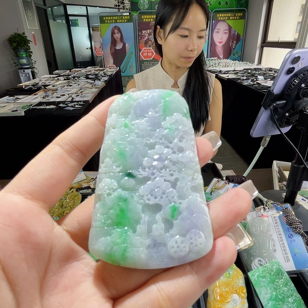 颈饰未镶嵌翡翠一