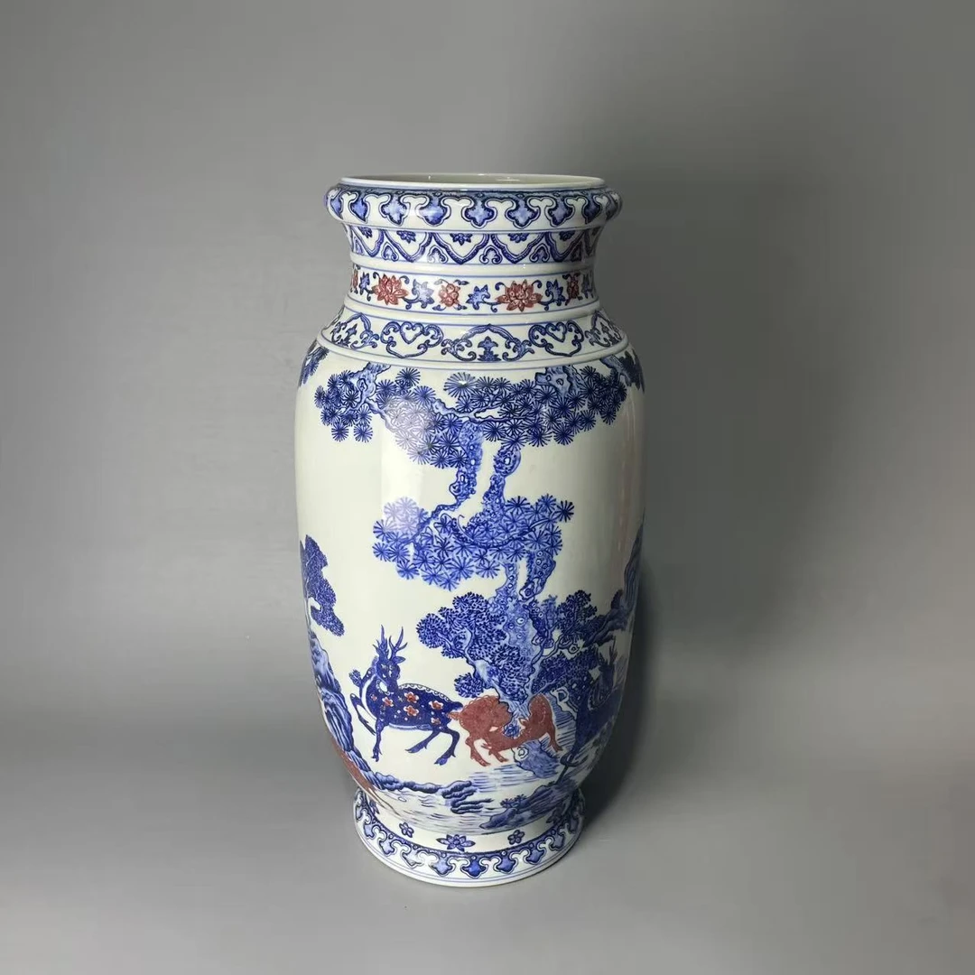 青花釉里红松鹿图卷口瓶