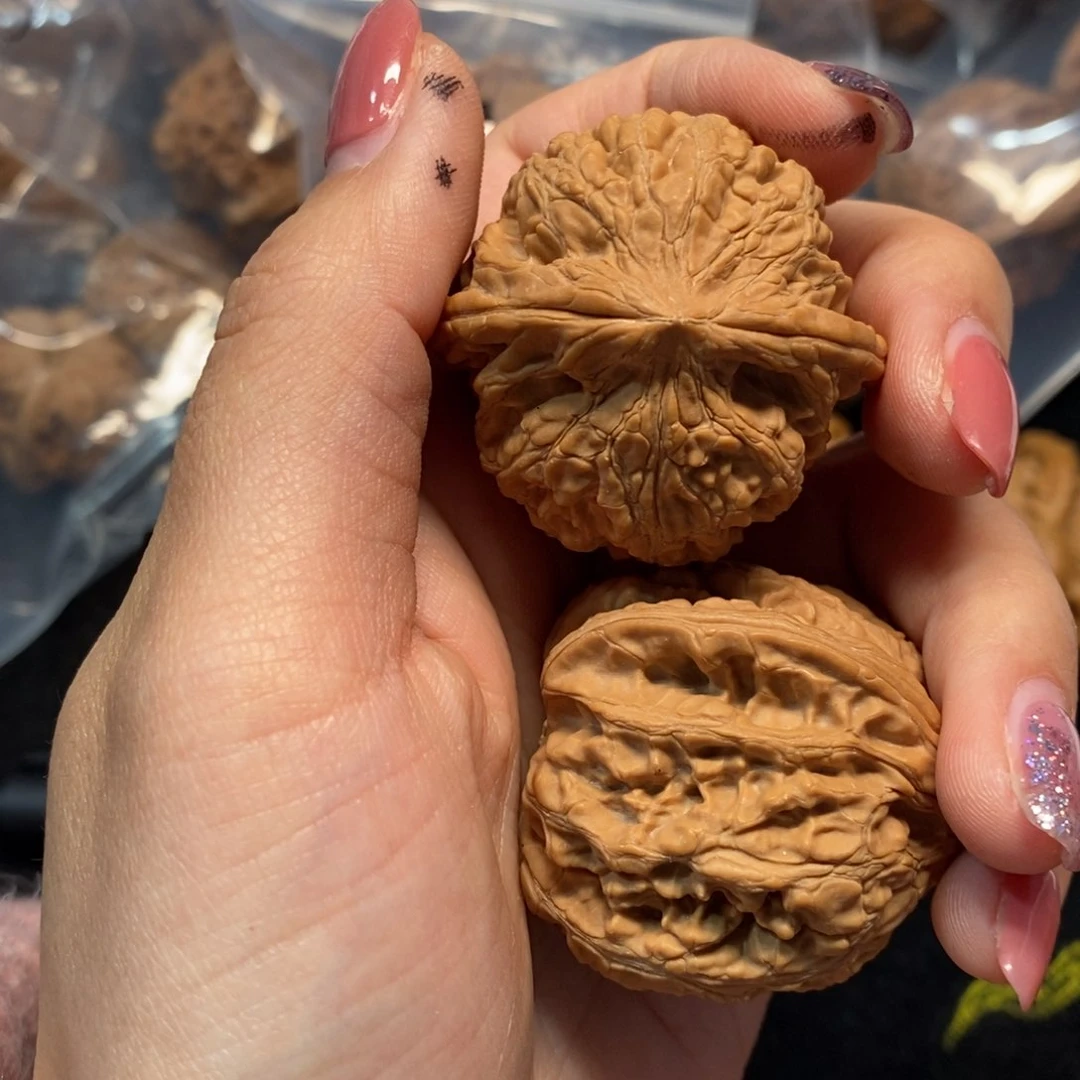 猴头核桃吊坠野果60