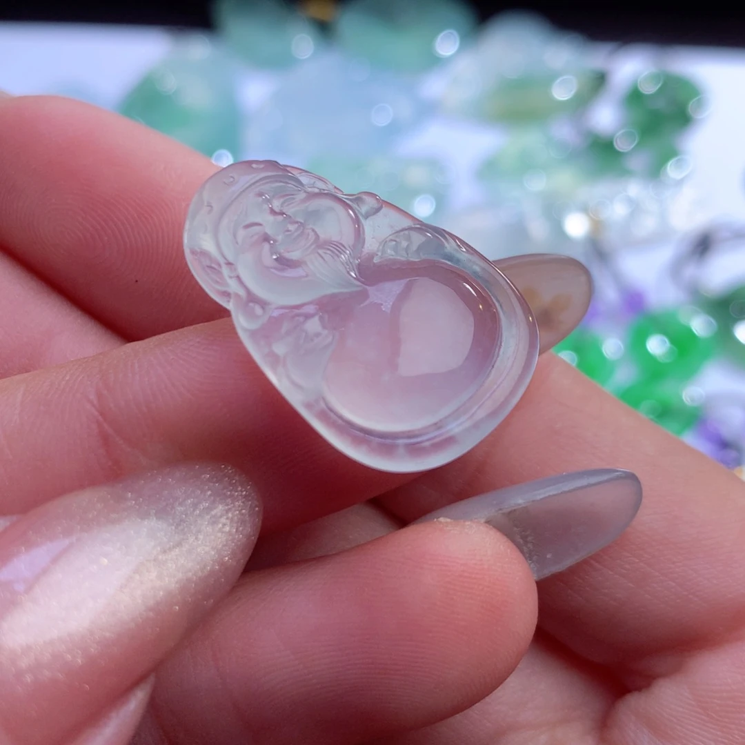 翡翠未镶嵌颈饰缅甸