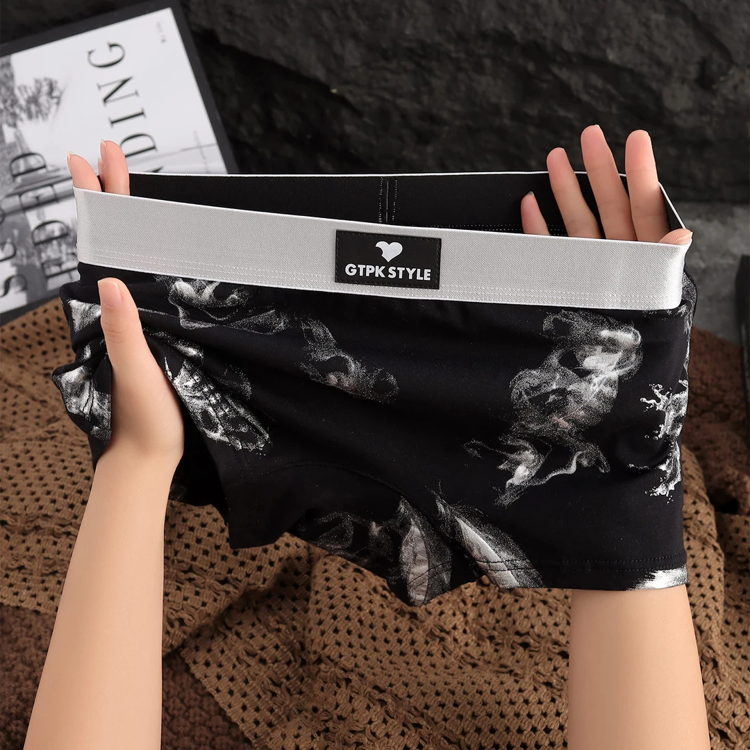 棉质新款蝴蝶印花女士内裤潮流个性爆款平角裤时尚透气四角短裤头