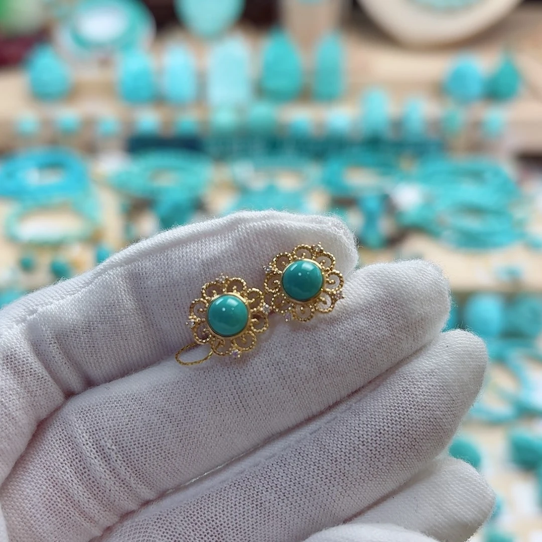 绿松石18K金镶嵌珠宝奇石