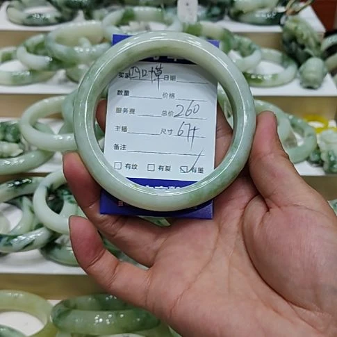 四****未镶嵌透闪石-蛇纹石玉手镯
