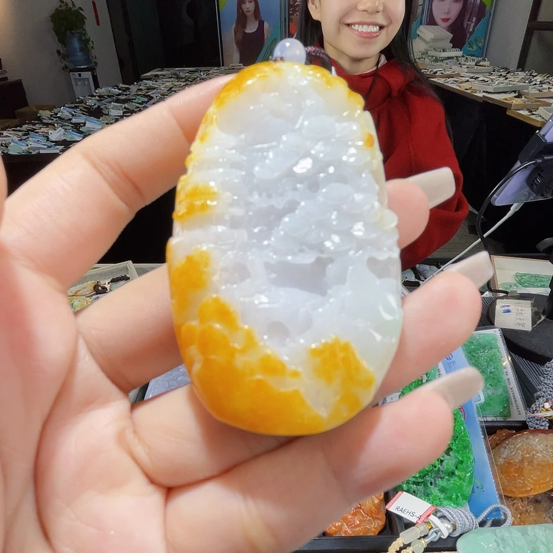 颈饰未镶嵌翡翠一