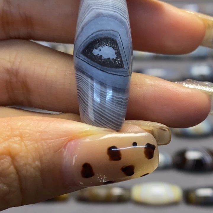 玛瑙/玉髓合金藏风蓝沁海浪花