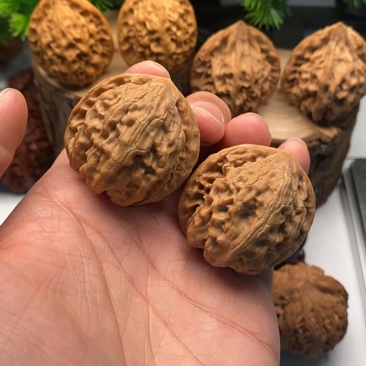 文玩核桃吊坠37核鼎