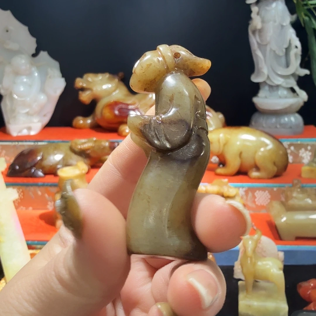 和田玉（糖玉）未镶嵌挂件