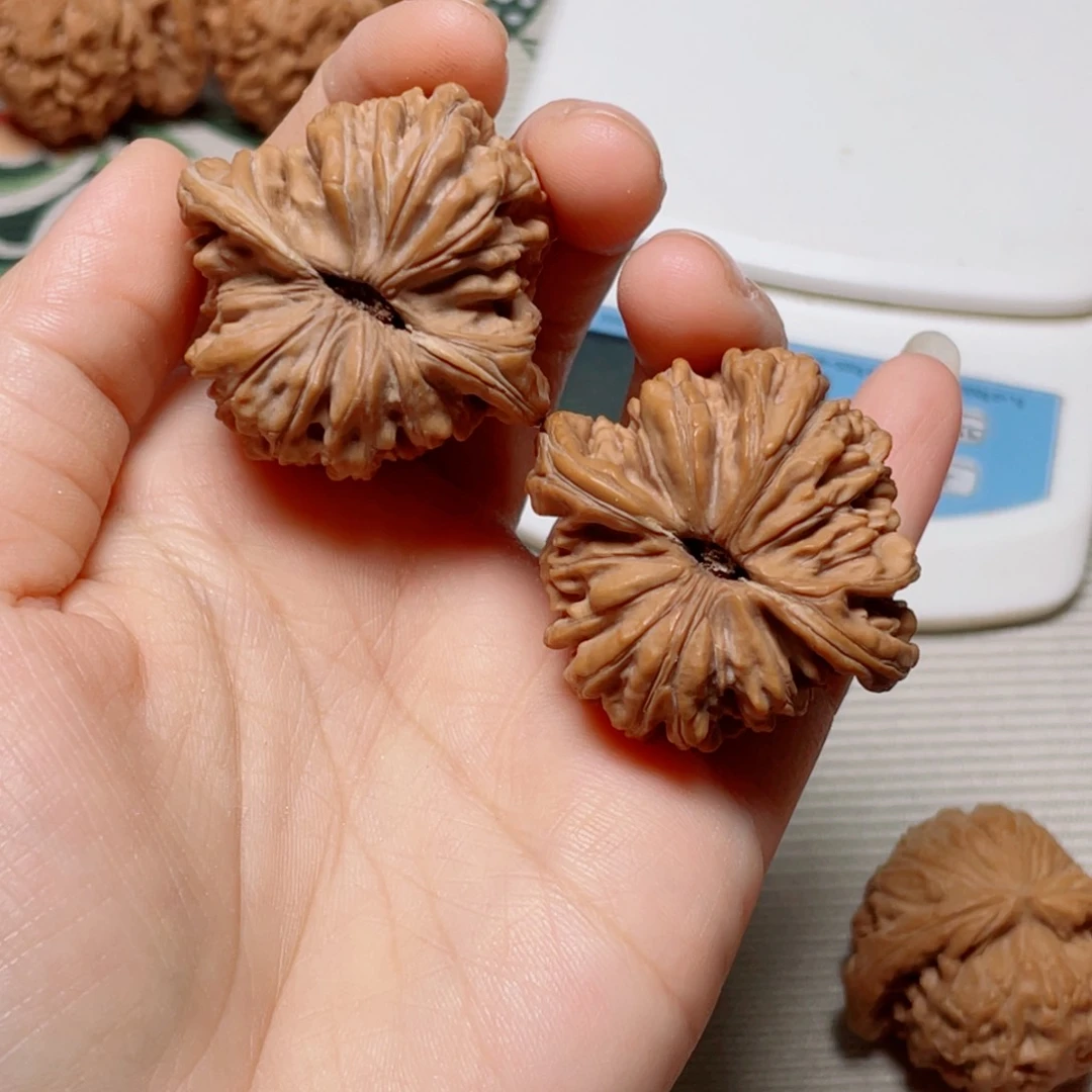 文玩核桃把件41 四座楼