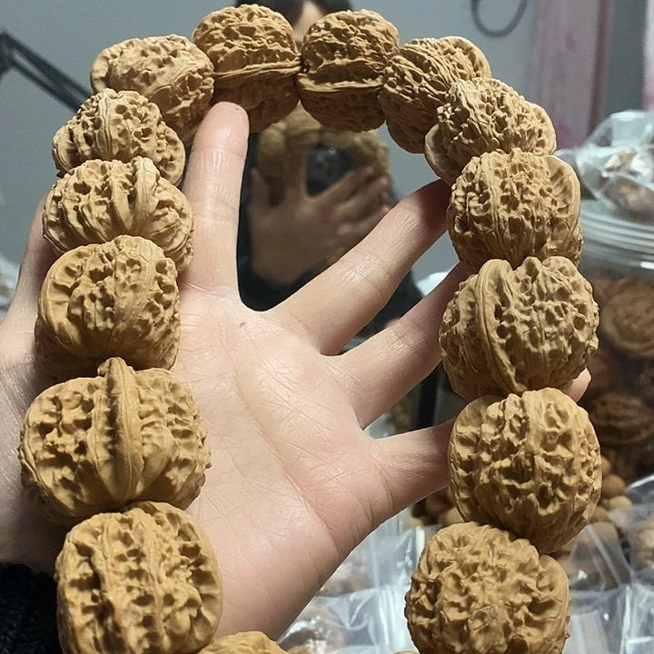 把件文玩核桃36白狮子手持