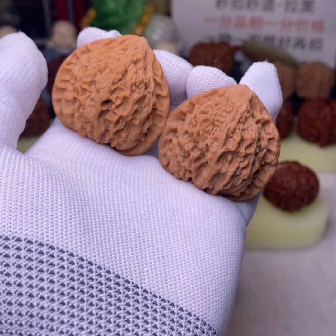 吊坠文玩核桃42 三角 金牛