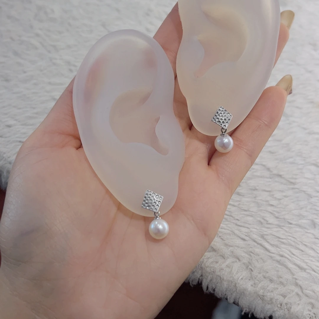 银S925镶嵌耳饰淡水珍珠