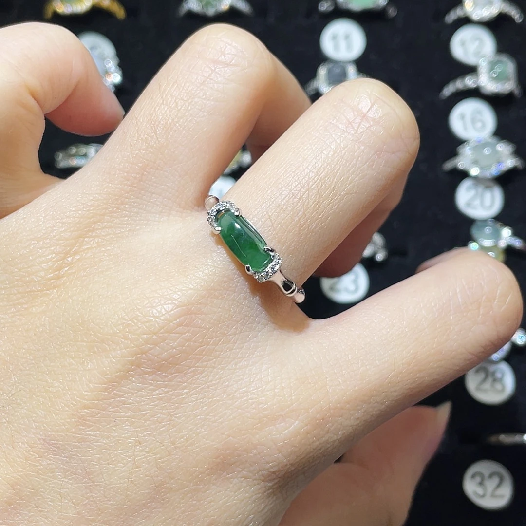 翡翠未镶嵌戒指戒指