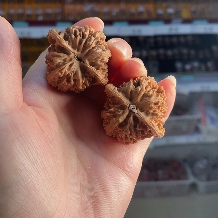 文玩核桃吊坠满天星