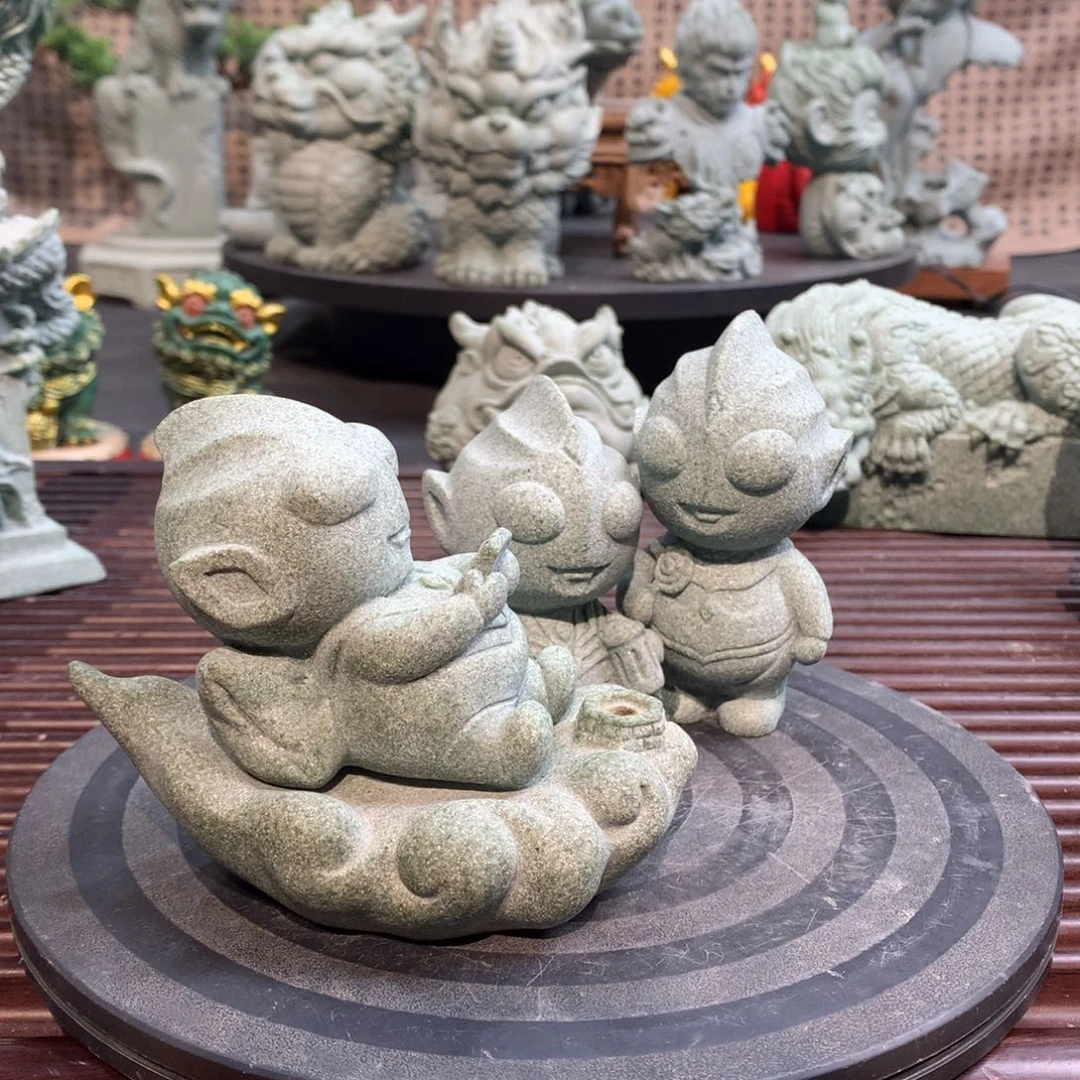.奥特曼组合加祥云底座