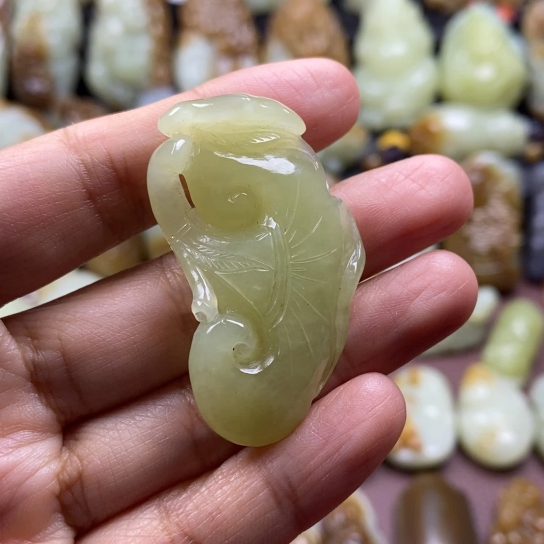 吊坠(不含链)未镶嵌和田玉（糖玉）