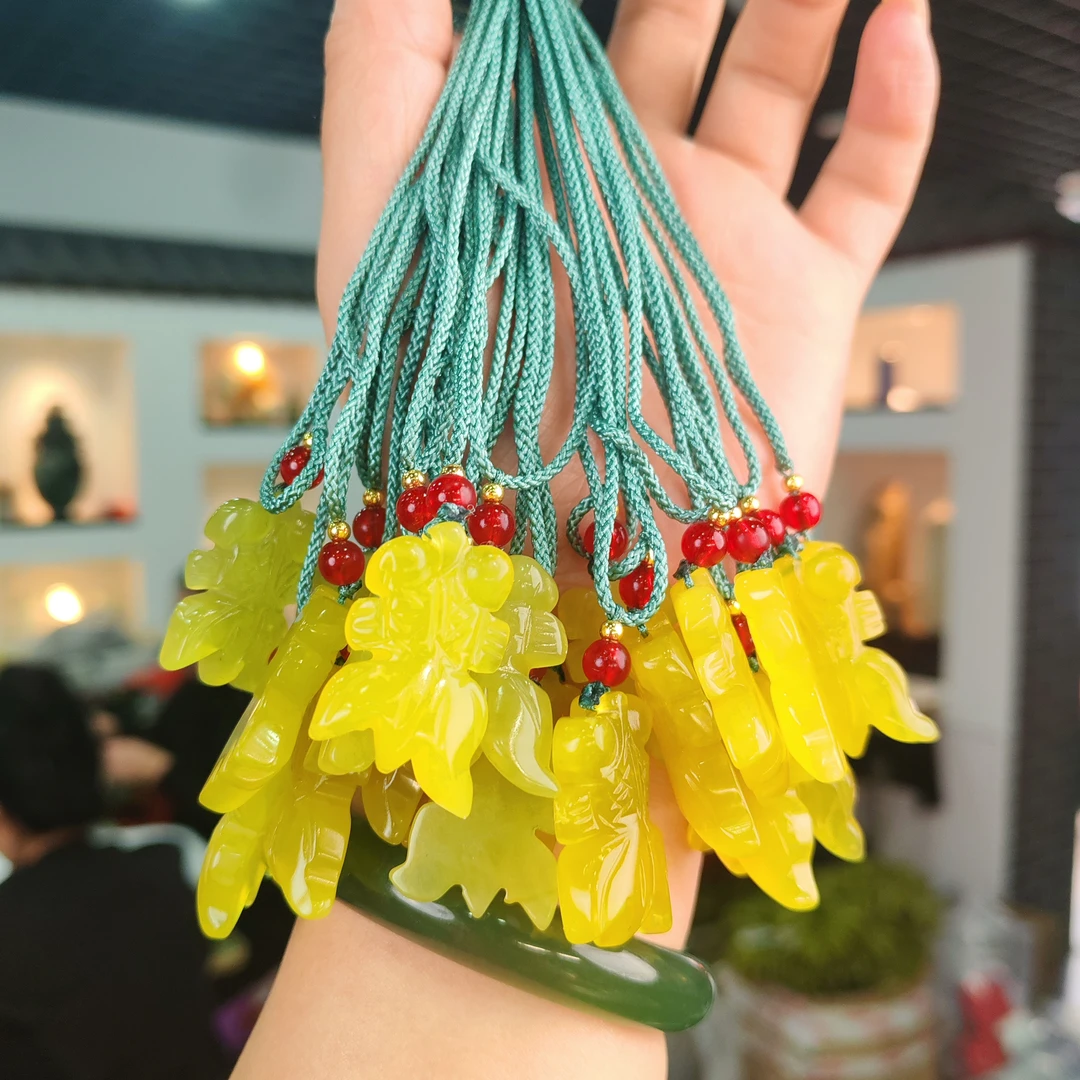 天然岫玉精美朝鲜黄金鱼