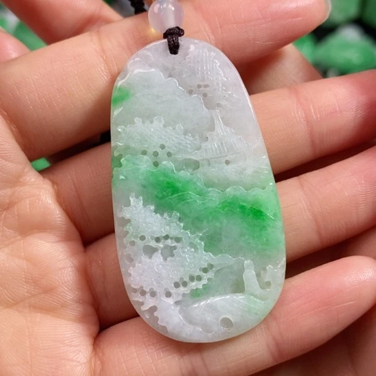 颈饰未镶嵌翡翠吊坠