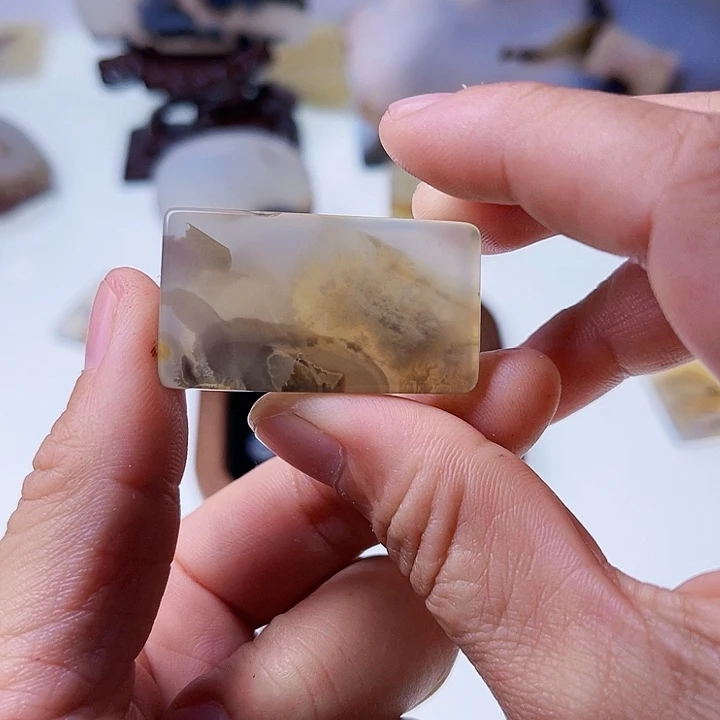 【闪购商品】玛瑙/玉髓未镶嵌珠宝半成品