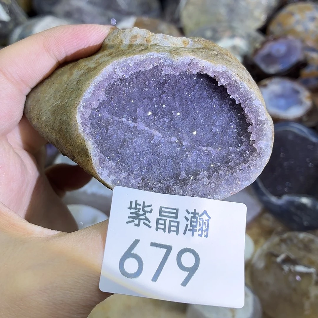 未镶嵌水晶大型摆件（非配饰）