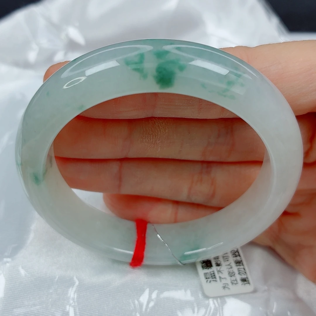 翡翠未镶嵌手镯51.8正圈，白底小绿花，023